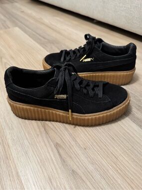 PUMA FENTY x RIHANNA Classic OG Creeper in Black Suede Gum Platform Women’s 7.5